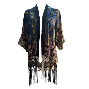 EUC- Flying Tomato Kimono w/Fringe